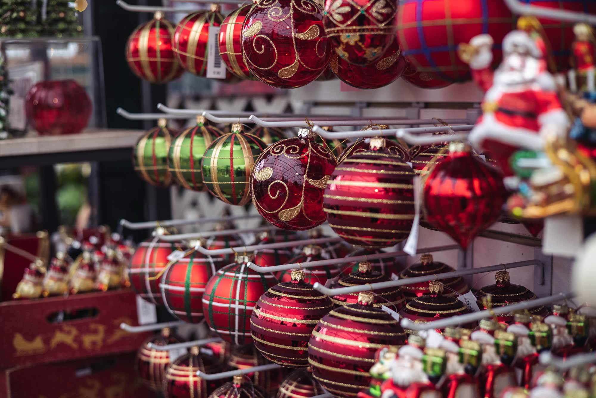 Maasai Beads Red Flower Christmas Ornament – Artisan Variety
